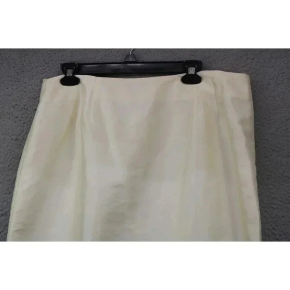 Larry Levine Embroidered Floral Midi Skirt Suit-Size 16-Lined-Back Slit - Picture 11 of 15